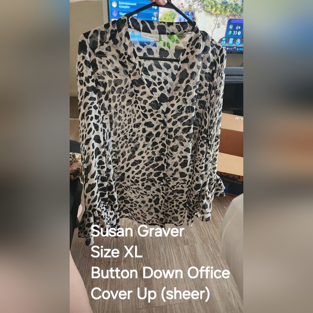 XL Dress Shirt / Work Button Down